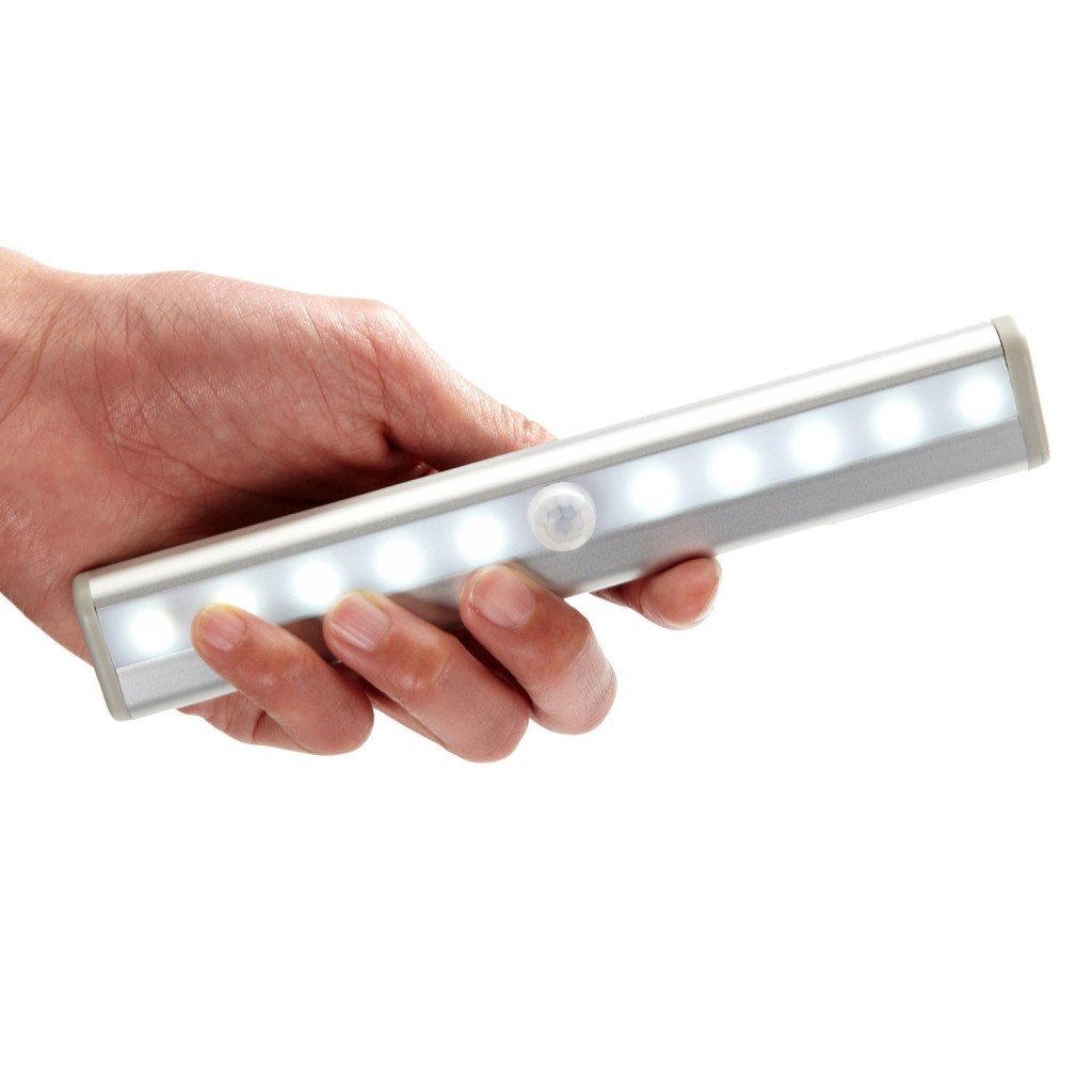 Illuminazione scale interne led: cucina: la luce nel punto giusto ...