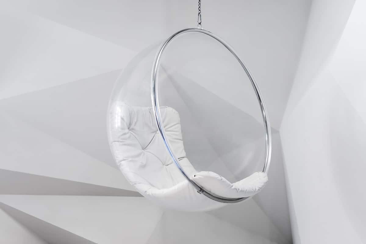 Bubble Chair, concepita dal genio creativo di Eero Aarnio