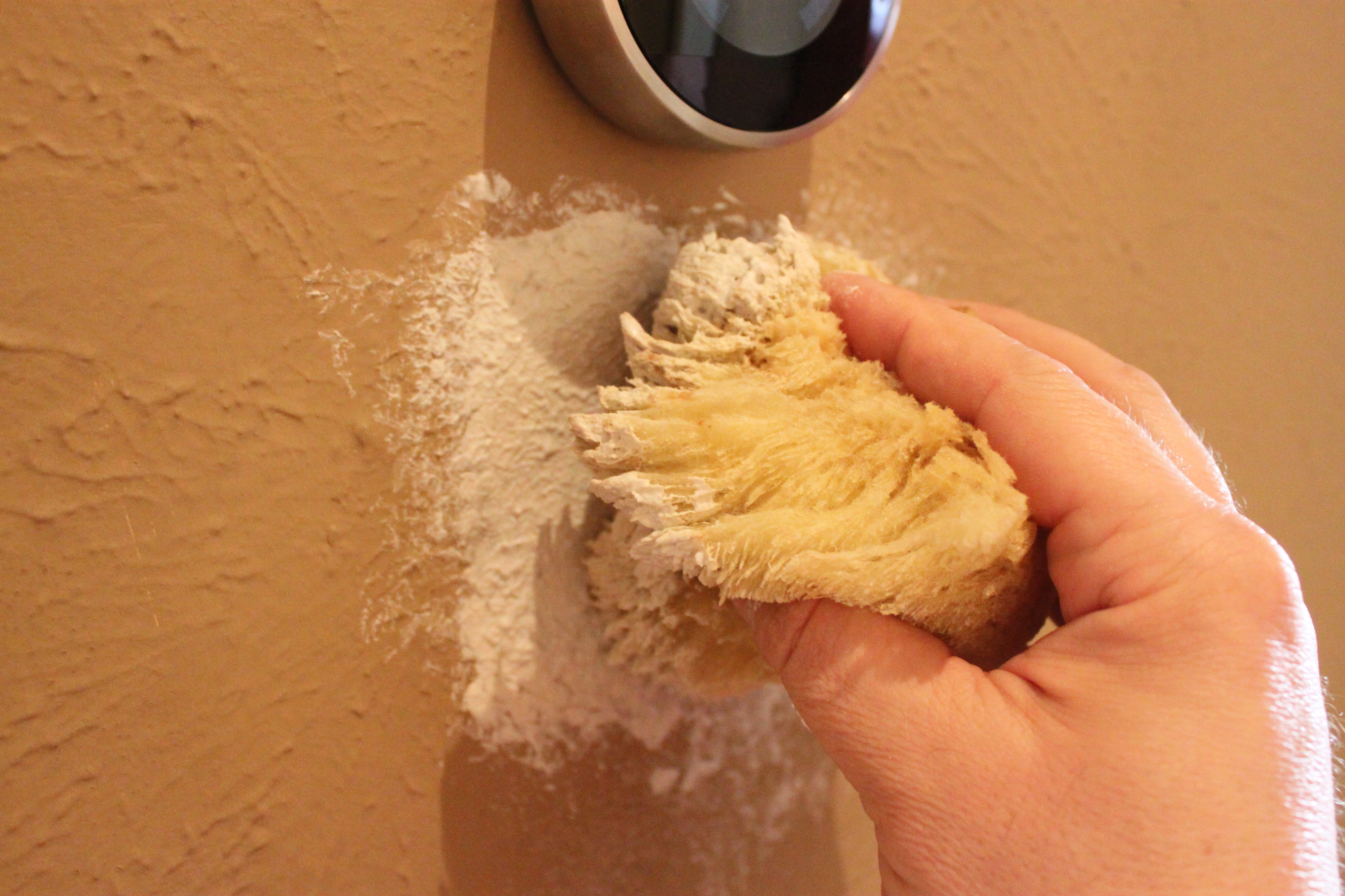Come dipingere le pareti di casa da soli: suggerimenti pratici