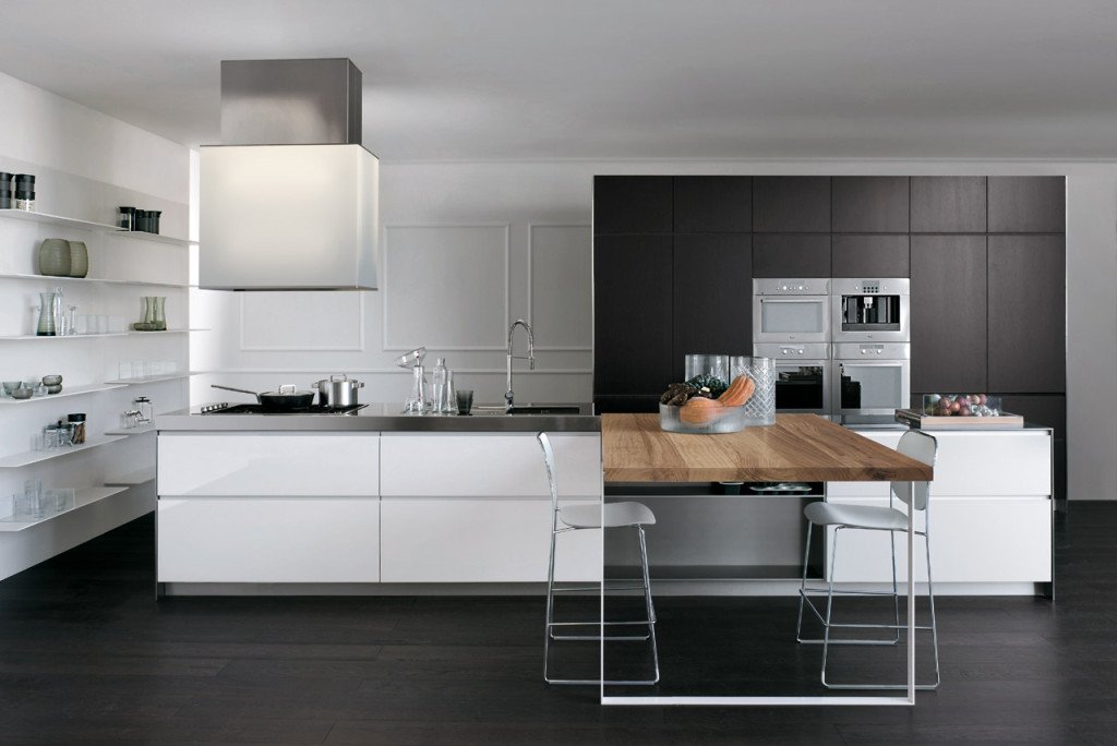 Cucine con penisola in legno