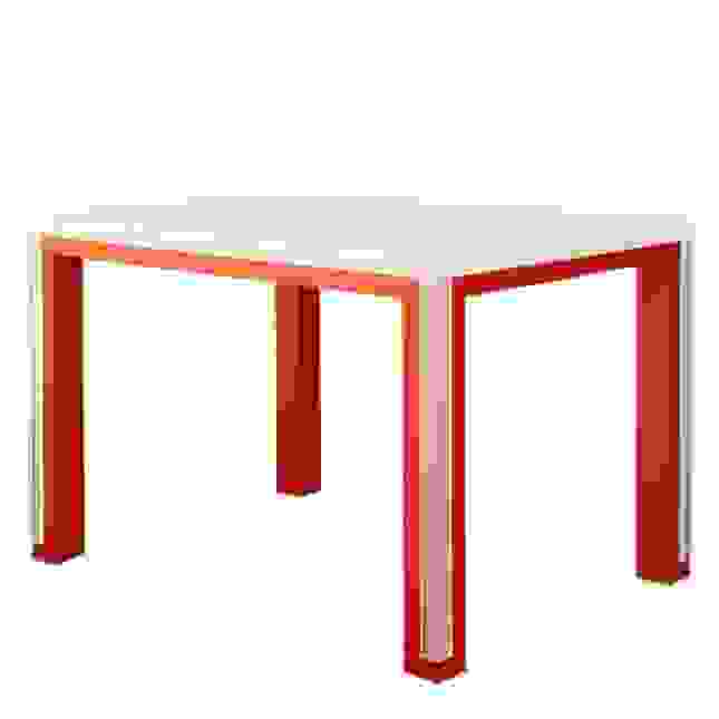 Migliori tavoli in plastica per il soggiorno: elda bellone table