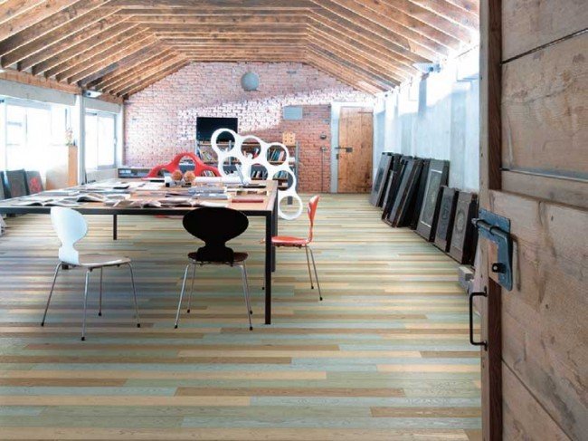 Colori parquet: guida alla scelta del parquet colorato Colorare parquet legno