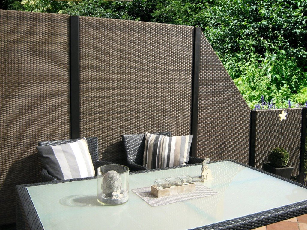 Paravento da esterno: proteggere il giardino con stile