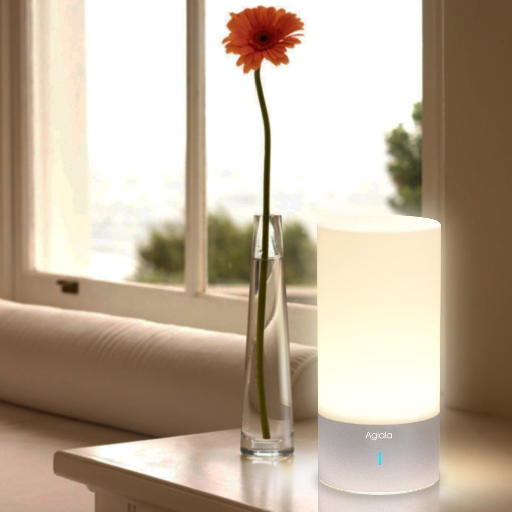Lampade da comodino: il comfort della luce in camera da letto
