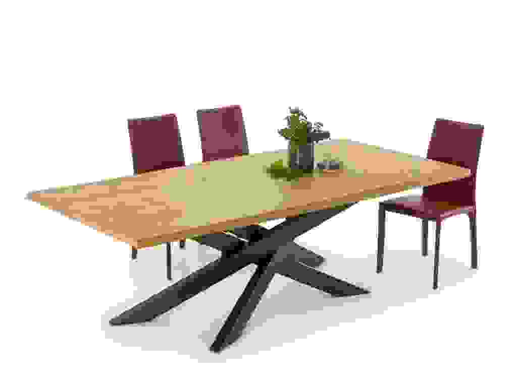 Tavolo in legno HomePlaneur modello Connor Wood