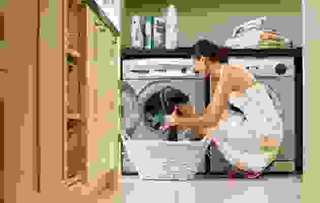 Come eliminare i cattivi odori dalla lavatrice
