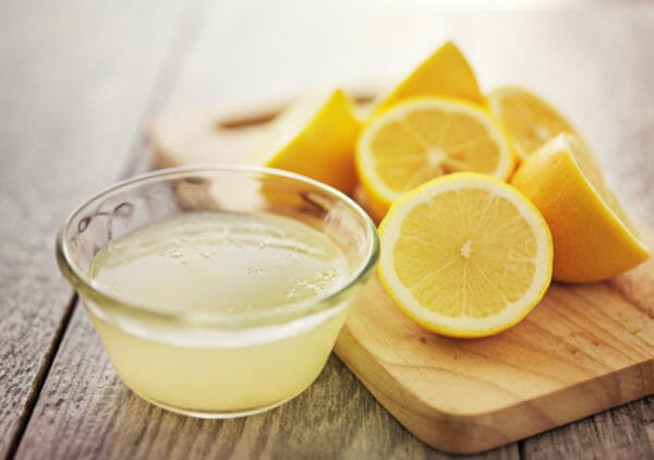 Limone per togliere il calcare dal ferro da stiro