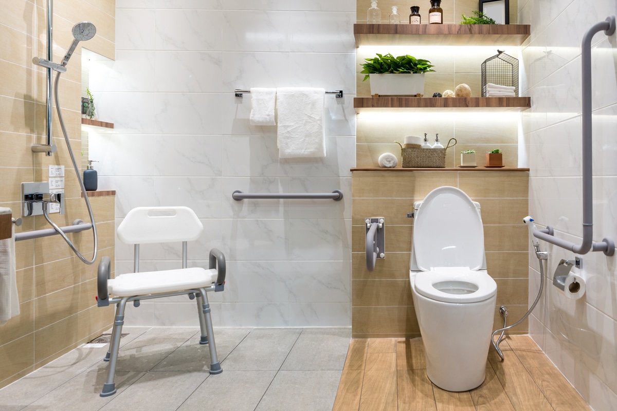 Guida Alla Progettazione Del Bagno Per Disabili E Per Anziani Con Difficolta Motorie Designandmore Arredare Casa