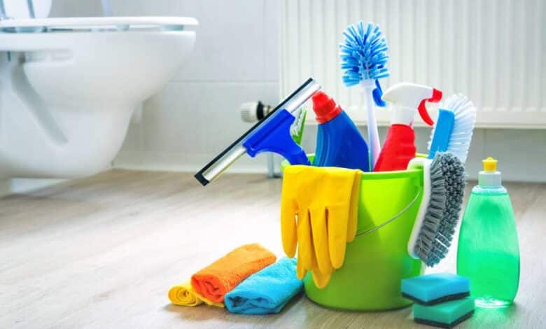 Pulire il WC non è mai stato così facile: scopri i migliori metodi e prodotti per mantenere il tuo bagno igienizzato e profumato con la nostra guida completa.